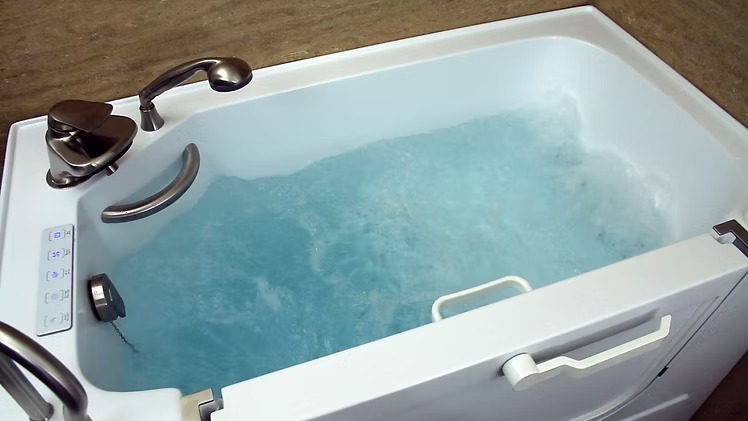 826e66_dfa4368e37d547919ed7b3e1dd53f114~mv2